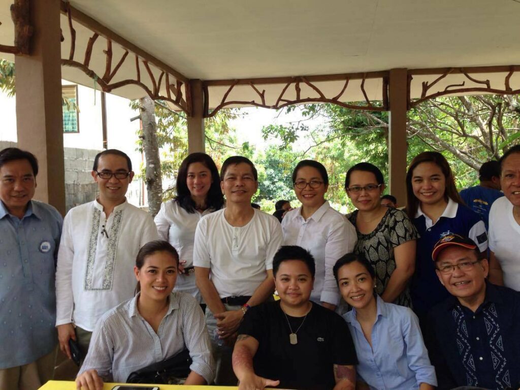 Aiza and Liza join lawyers, paralegal workers assisting Kidapawan farmers.