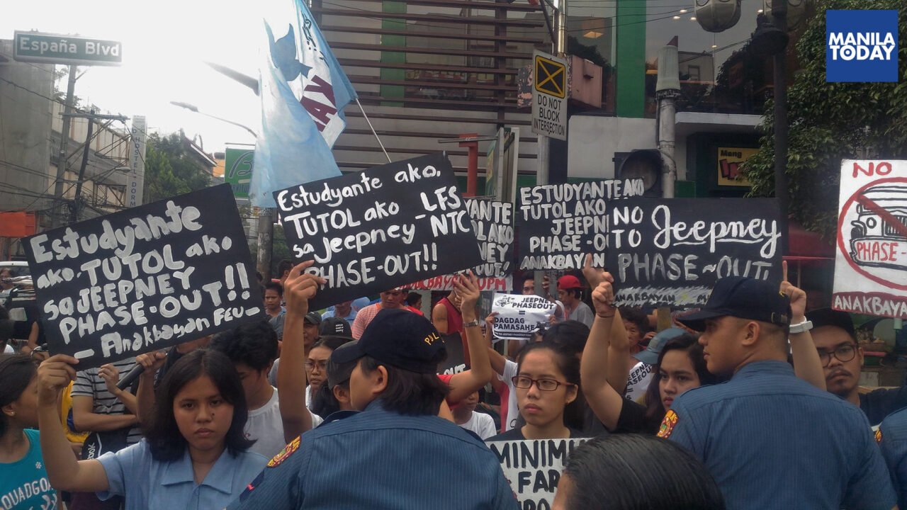 Student groups join transport strike. Photo by Kathy Yamzon.