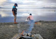 Inihaw na tilapia sa Lawa ng Taal